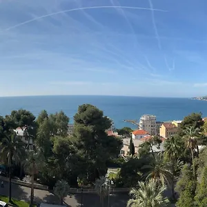 Petit Royal Hotell Ospedaletti